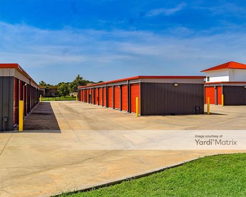 Source URL: https://cdnsc.rentcafe.com/dmslivecafe/3/1082707/1082707-1-2.jpg?width=-1&height=385&quality=80