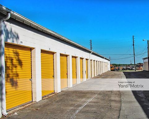 Source URL: https://cdnsc.rentcafe.com/dmslivecafe/3/1082712/1082712-1-3.jpg?width=-1&height=385&quality=80