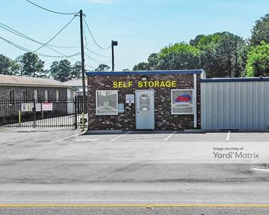 Storage Units for Rent available at 953 Carl Vinson Pkwy, Centerville, GA 31028