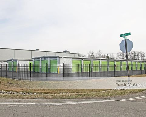 Source URL: https://cdnsc.rentcafe.com/dmslivecafe/3/1082738/1082738-1-4.jpg?width=-1&height=385&quality=80