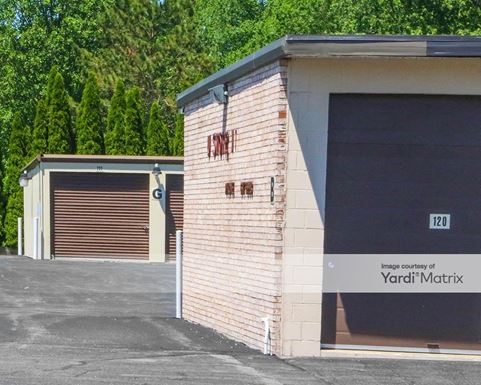 Source URL: https://cdnsc.rentcafe.com/dmslivecafe/3/1082756/1082756-1-4.jpg?width=-1&height=385&quality=80