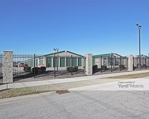 Source URL: https://cdnsc.rentcafe.com/dmslivecafe/3/1082787/1082787-1-2.jpg?width=-1&height=385&quality=80