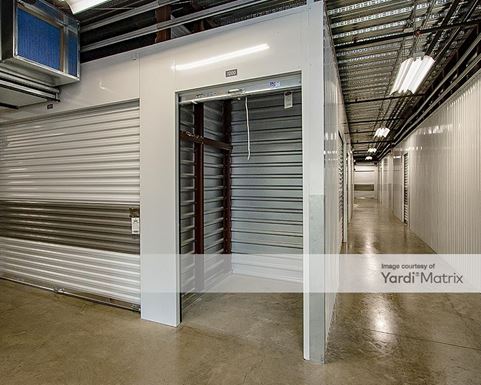 Source URL: https://cdnsc.rentcafe.com/dmslivecafe/3/1082799/1082799-1-5.jpg?width=-1&height=385&quality=80