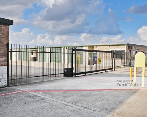 Source URL: https://cdnsc.rentcafe.com/dmslivecafe/3/1082855/1082855-1-2.jpg?width=-1&height=385&quality=80