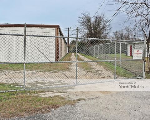 Source URL: https://cdnsc.rentcafe.com/dmslivecafe/3/1082881/1082881-1-2.jpg?width=-1&height=385&quality=80