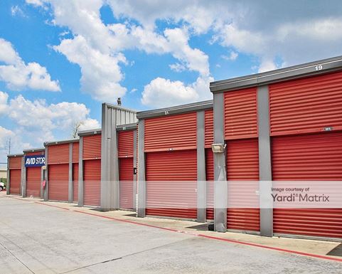 Source URL: https://cdnsc.rentcafe.com/dmslivecafe/3/1082885/1082885-1-5.jpg?width=-1&height=385&quality=80