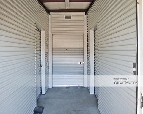 Source URL: https://cdnsc.rentcafe.com/dmslivecafe/3/1082889/1082889-1-5.jpg?width=-1&height=385&quality=80