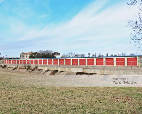 Source URL: https://cdnsc.rentcafe.com/dmslivecafe/3/1082892/1082892-1-3.jpg?width=-1&height=385&quality=80