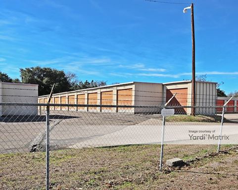 Source URL: https://cdnsc.rentcafe.com/dmslivecafe/3/1082895/1082895-1-3.jpg?width=-1&height=385&quality=80