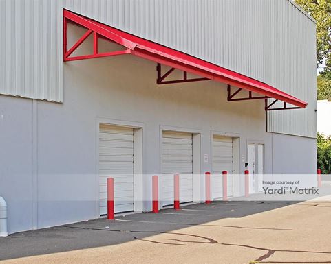 Source URL: https://cdnsc.rentcafe.com/dmslivecafe/3/1082908/1082908-1-5.jpg?width=-1&height=385&quality=80