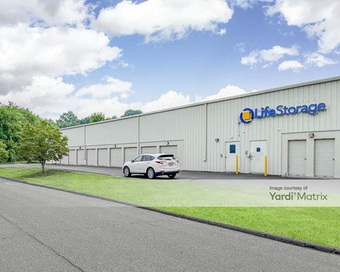 Source URL: https://cdnsc.rentcafe.com/dmslivecafe/3/1082917/1082917-1-2.jpg?width=-1&height=385&quality=80