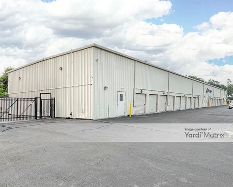 Source URL: https://cdnsc.rentcafe.com/dmslivecafe/3/1082917/1082917-1-5.jpg?width=-1&height=385&quality=80