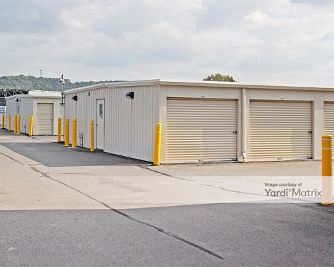 Source URL: https://cdnsc.rentcafe.com/dmslivecafe/3/1082943/1082943-1-5.jpg?width=-1&height=385&quality=80