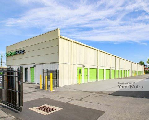 Source URL: https://cdnsc.rentcafe.com/dmslivecafe/3/1082943/1082943-1-6.jpg?width=-1&height=385&quality=80