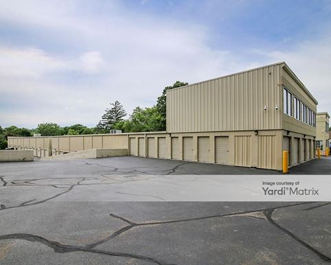 Source URL: https://cdnsc.rentcafe.com/dmslivecafe/3/1082944/1082944-1-3.jpg?width=-1&height=385&quality=80