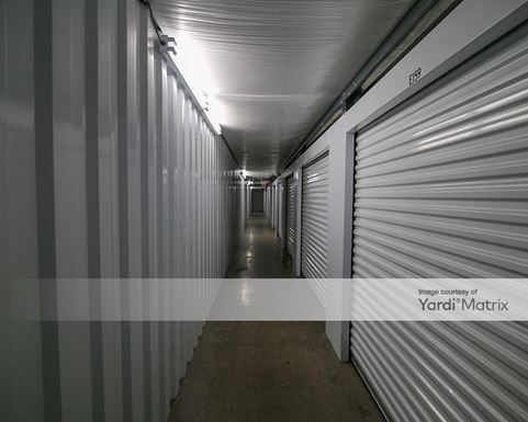 Source URL: https://cdnsc.rentcafe.com/dmslivecafe/3/1082944/1082944-1-4.jpg?width=-1&height=385&quality=80