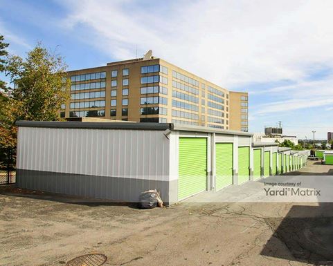 Source URL: https://cdnsc.rentcafe.com/dmslivecafe/3/1082954/1082954-1-2.jpg?width=-1&height=385&quality=80