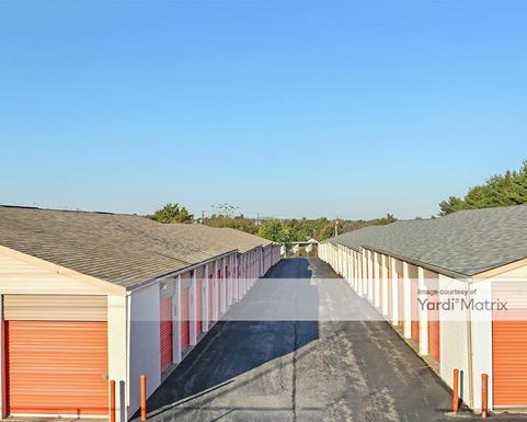 Source URL: https://cdnsc.rentcafe.com/dmslivecafe/3/1082992/1082992-1-2.jpg?width=-1&height=385&quality=80