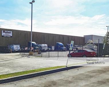 Storage Units for Rent available at 2024 Belle Chase Hwy, Gretna, LA 70056