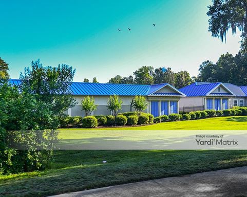 Source URL: https://cdnsc.rentcafe.com/dmslivecafe/3/1083094/1083094-1-5.jpg?width=-1&height=385&quality=80