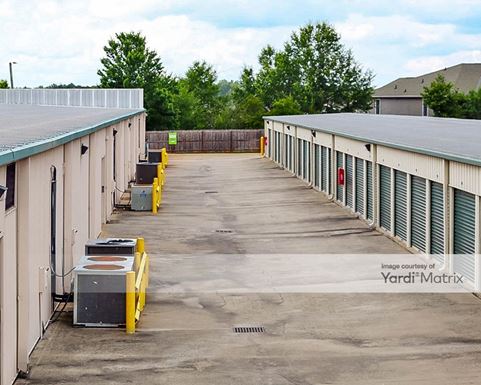 Source URL: https://cdnsc.rentcafe.com/dmslivecafe/3/1083122/1083122-1-4.jpg?width=-1&height=385&quality=80