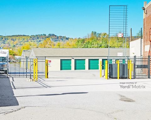 Source URL: https://cdnsc.rentcafe.com/dmslivecafe/3/1083178/1083178-1-4.jpg?width=-1&height=385&quality=80