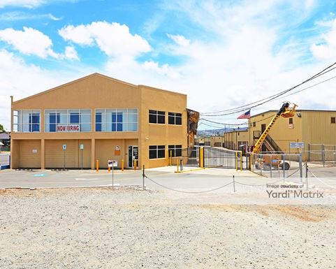 Source URL: https://cdnsc.rentcafe.com/dmslivecafe/3/1083213/1083213-1-2.jpg?width=-1&height=385&quality=80