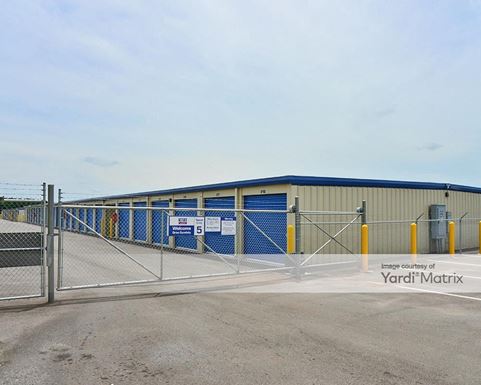 Source URL: https://cdnsc.rentcafe.com/dmslivecafe/3/1083271/1083271-1-2.jpg?width=-1&height=385&quality=80