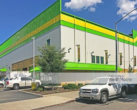 Source URL: https://cdnsc.rentcafe.com/dmslivecafe/3/1083277/1083277-1-3.jpg?width=-1&height=385&quality=80