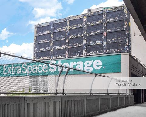 Source URL: https://cdnsc.rentcafe.com/dmslivecafe/3/1083300/1083300-1-2.jpg?width=-1&height=385&quality=80