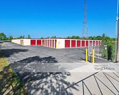 Storage Units for Rent available at 4701 Hamburg Pike, Jeffersonville, IN 47130