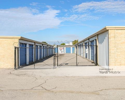 Source URL: https://cdnsc.rentcafe.com/dmslivecafe/3/1083340/1083340-1-6.jpg?width=-1&height=385&quality=80