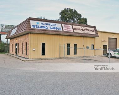 Storage Units for Rent available at 1900 South IH 35, Belton, TX 76513