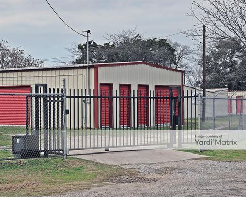 Source URL: https://cdnsc.rentcafe.com/dmslivecafe/3/1083353/1083353-1-2.jpg?width=-1&height=385&quality=80