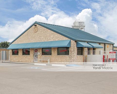 Source URL: https://cdnsc.rentcafe.com/dmslivecafe/3/1083369/1083369-1-4.jpg?width=-1&height=385&quality=80