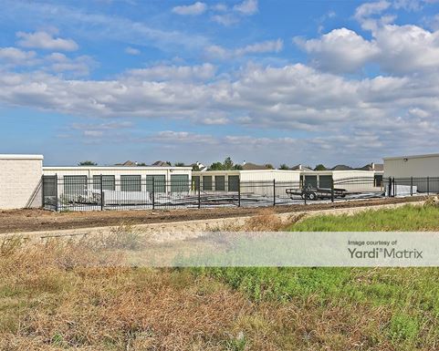 Source URL: https://cdnsc.rentcafe.com/dmslivecafe/3/1083373/1083373-1-5.jpg?width=-1&height=385&quality=80