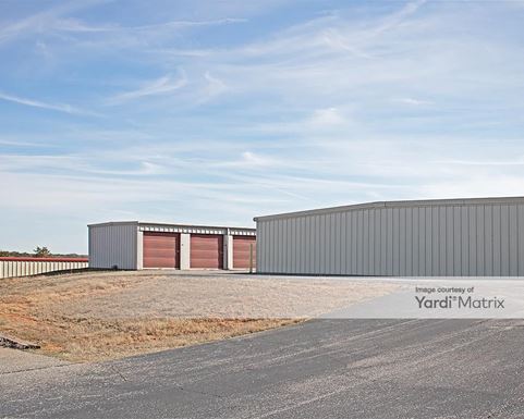 Source URL: https://cdnsc.rentcafe.com/dmslivecafe/3/1083445/1083445-1-5.jpg?width=-1&height=385&quality=80