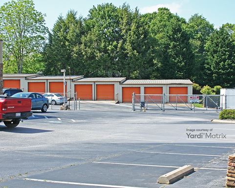 Source URL: https://cdnsc.rentcafe.com/dmslivecafe/3/1083557/1083557-1-4.jpg?width=-1&height=385&quality=80