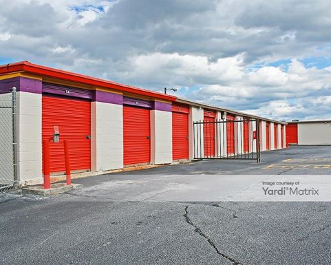 Source URL: https://cdnsc.rentcafe.com/dmslivecafe/3/1083565/1083565-1-5.jpg?width=-1&height=385&quality=80