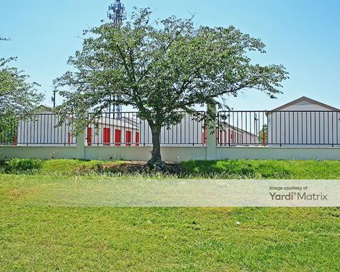 Source URL: https://cdnsc.rentcafe.com/dmslivecafe/3/1083566/1083566-1-4.jpg?width=-1&height=385&quality=80