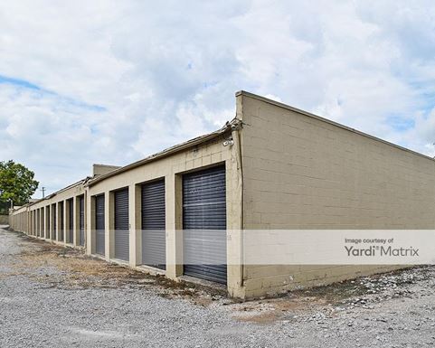 Source URL: https://cdnsc.rentcafe.com/dmslivecafe/3/1083598/1083598-1-4.jpg?width=-1&height=385&quality=80