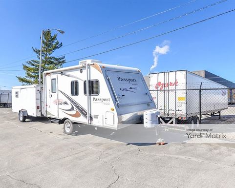 Source URL: https://cdnsc.rentcafe.com/dmslivecafe/3/1083608/1083608-1-4.jpg?width=-1&height=385&quality=80