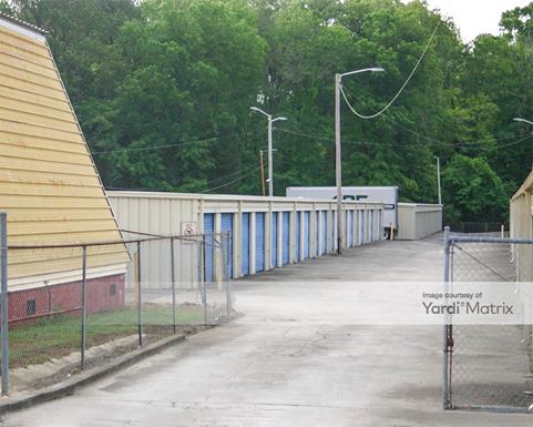 Source URL: https://cdnsc.rentcafe.com/dmslivecafe/3/1083625/1083625-1-4.jpg?width=-1&height=385&quality=80