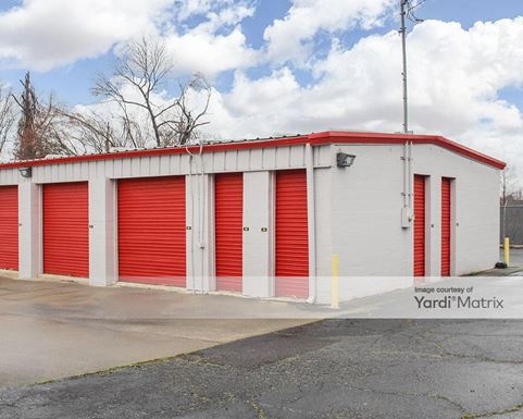 Source URL: https://cdnsc.rentcafe.com/dmslivecafe/3/1083641/1083641-1-4.jpg?width=-1&height=385&quality=80