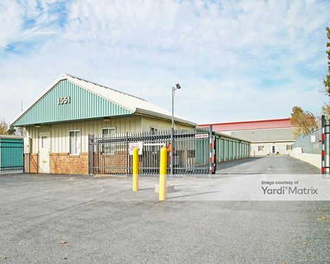 Source URL: https://cdnsc.rentcafe.com/dmslivecafe/3/1083689/1083689-1-5.jpg?width=-1&height=385&quality=80