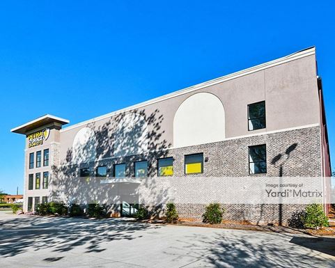 Source URL: https://cdnsc.rentcafe.com/dmslivecafe/3/1083700/1083700-1-2.jpg?width=-1&height=385&quality=80