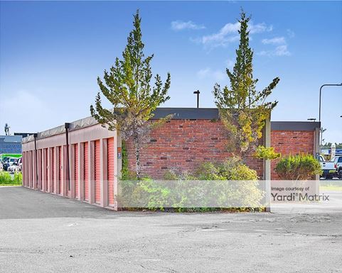 Source URL: https://cdnsc.rentcafe.com/dmslivecafe/3/1083714/1083714-1-4.jpg?width=-1&height=385&quality=80