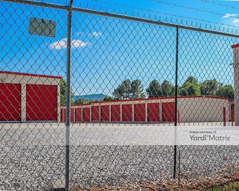 Source URL: https://cdnsc.rentcafe.com/dmslivecafe/3/1083777/1083777-1-2.jpg?width=-1&height=385&quality=80