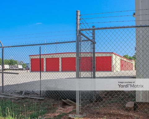 Source URL: https://cdnsc.rentcafe.com/dmslivecafe/3/1083777/1083777-1-4.jpg?width=-1&height=385&quality=80