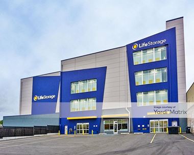 Storage Units for Rent available at 4139 Boston Road, Bronx, NY 10466